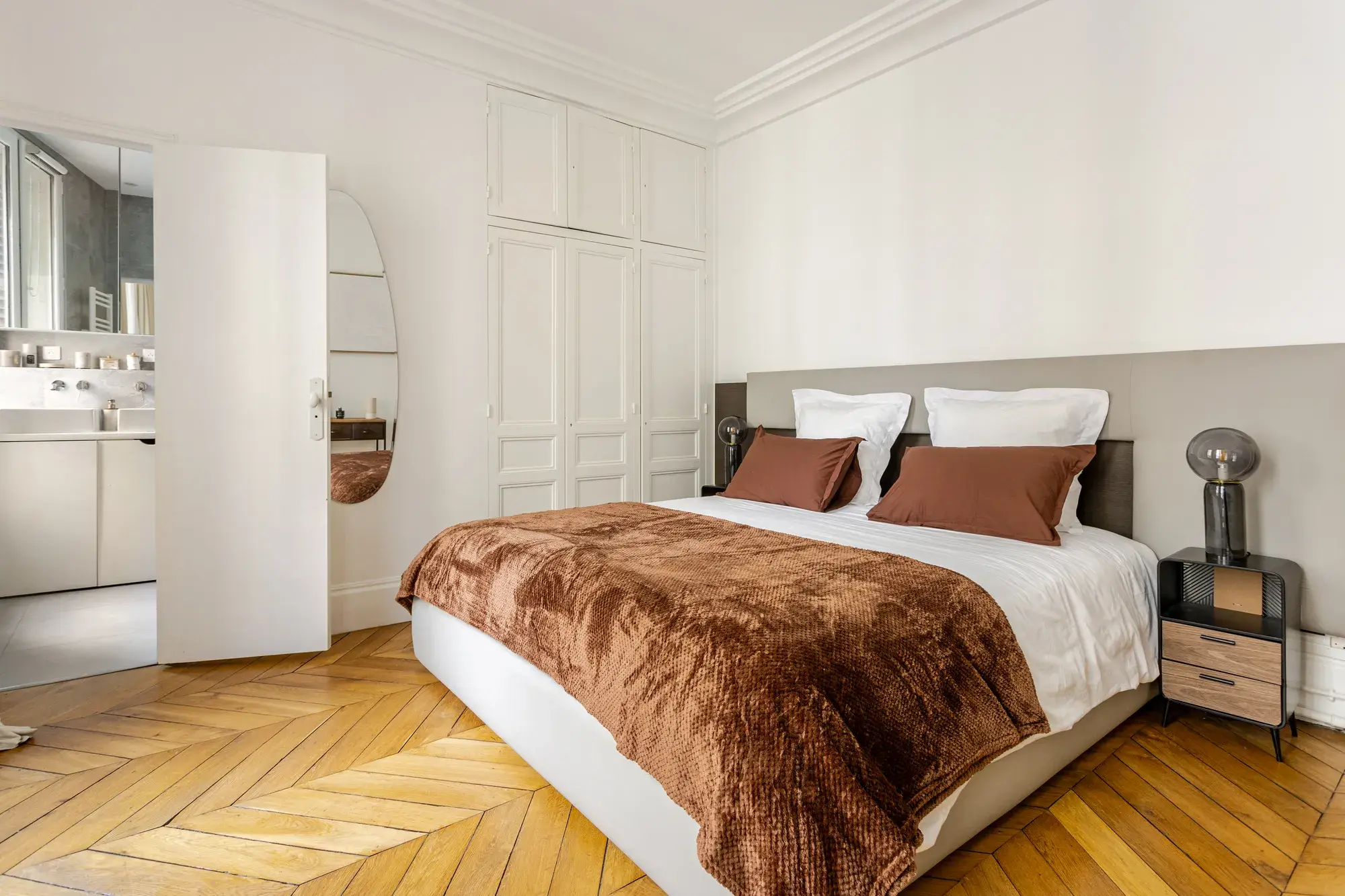 Le Faubourg Saint-Honoré — Champs-Élysées
